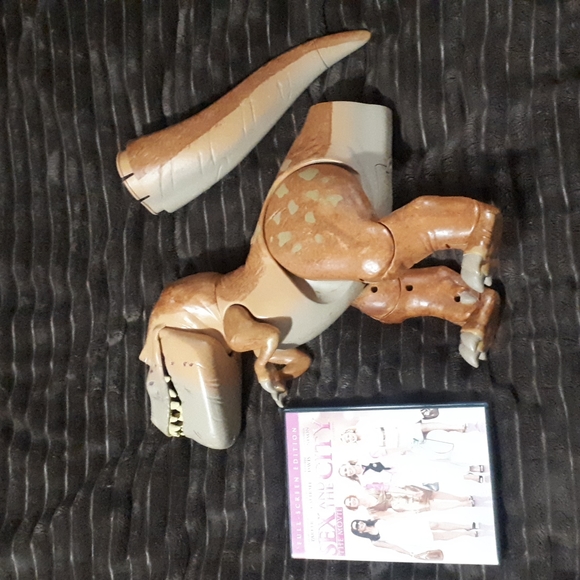 Disney Pixar The Good Dinosaur Deluxe Animated Talking Butch - Picture 9 of 9